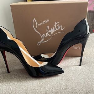 Christian Louboutin Hot Chick Pump/ Black